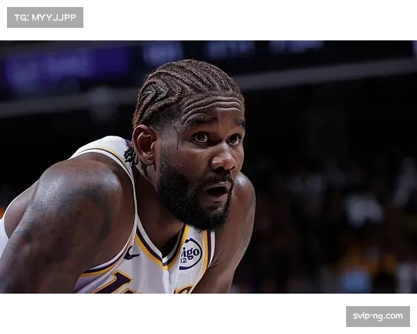 艾顿护筐数据亮眼但协防不足 湖人内线防守存短板